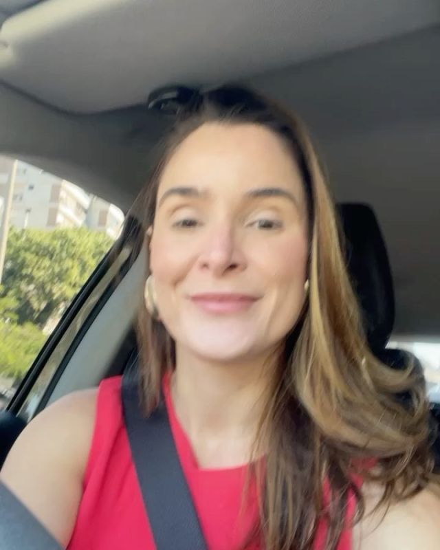 Dá pra melhorar as olheiras com produtos que temos em casa? SIIIMMM!!! Qual vcs já fazem? Vcs pediram o instories veio para o feed 🎉🥳 o básico sempre funciona! #dermatologiapreventiva #semolheiras
